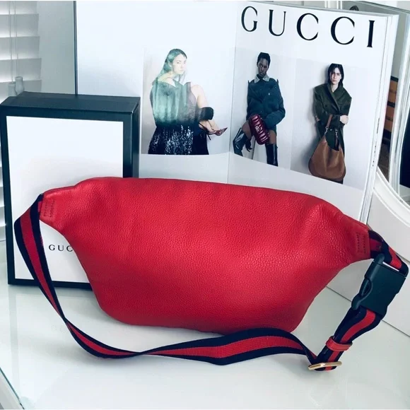 Gucci Red Logo Belt Bag - Picture 2 of 8